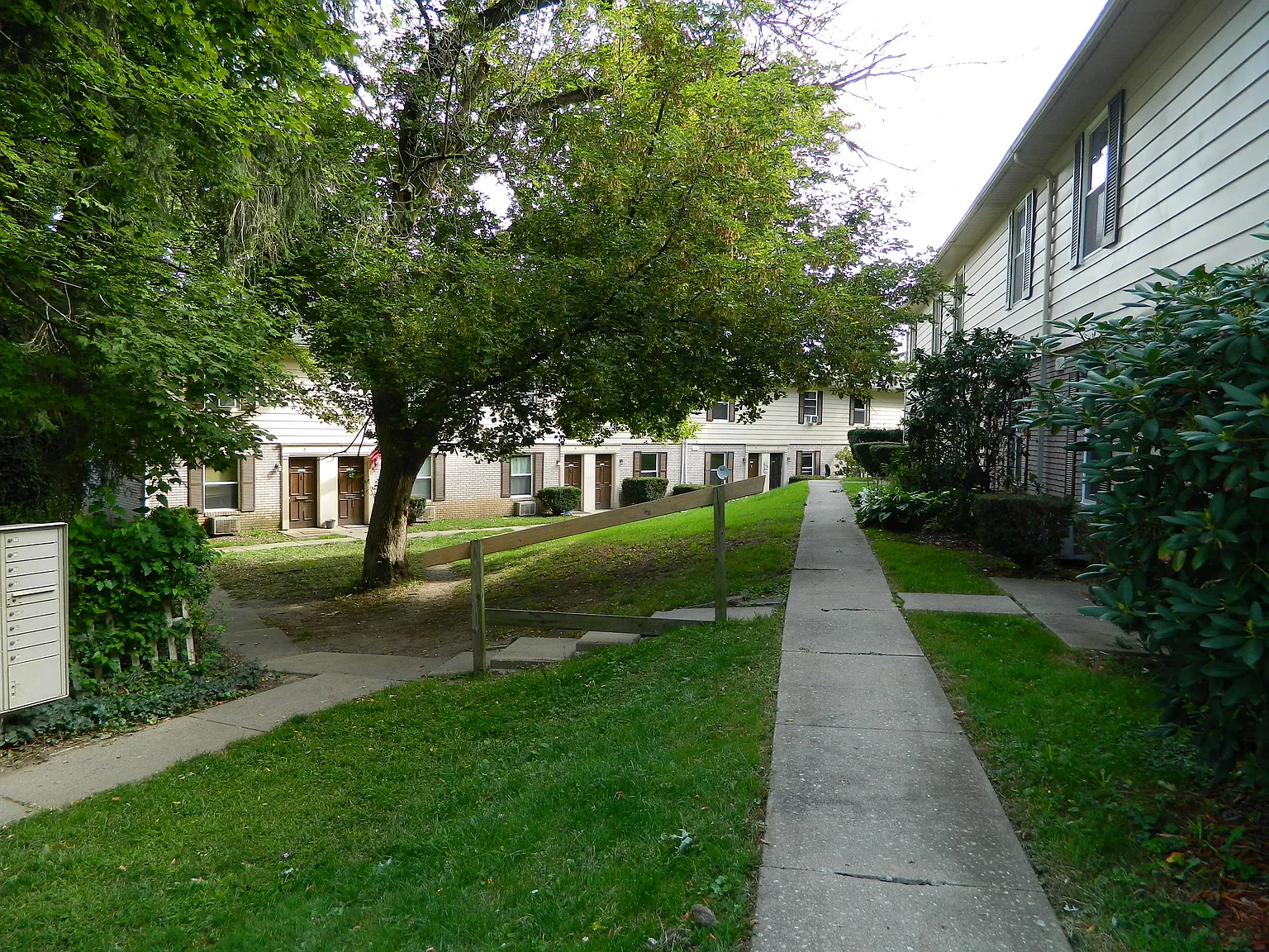 Whitewoods Townhomes 705 - 3 — Photo 2
