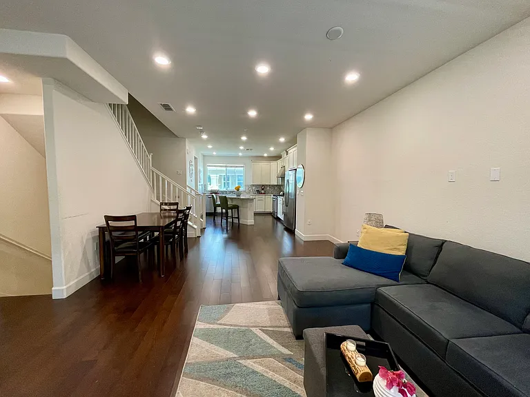 5972 Reddick Loop — Photo 13