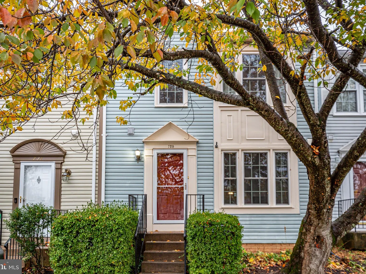 3 bed, 4.0 bath, 1960 sqft, $2,600 — Photo 3