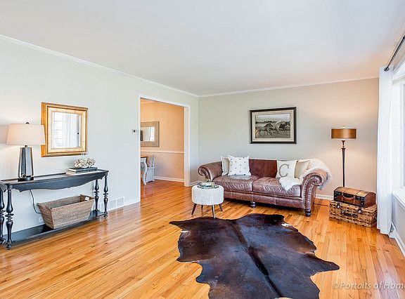 3rd image of 81 N Parkside Ave