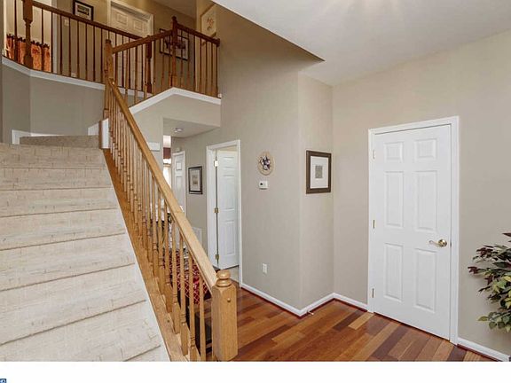 3rd image of 42 Calvarese Dr