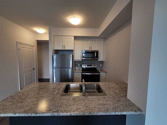 3rd image of 5055 Greenlane #501-X57466