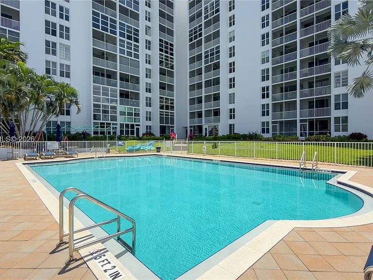 1391 S Ocean Blvd #409 — Photo 28