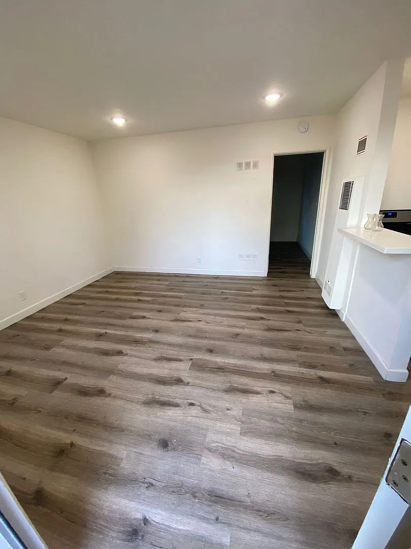 1 bed, 650 sqft, $1,995 — Photo 2