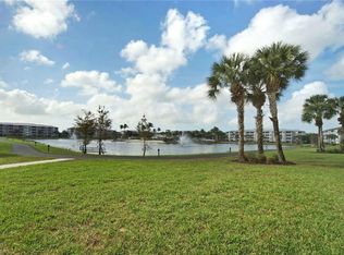 16645 Lake Circle Dr APT 712, Fort Myers, FL 33908