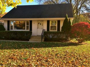 715 W Roe St, Buchanan, MI 49107