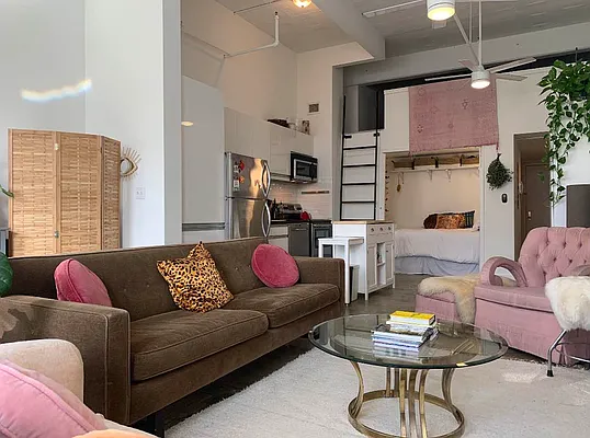 Rented by Compass | media 2