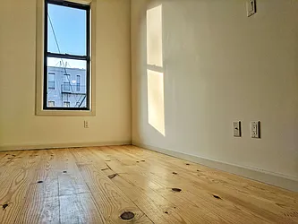 Rented by SCOUTBK.COM