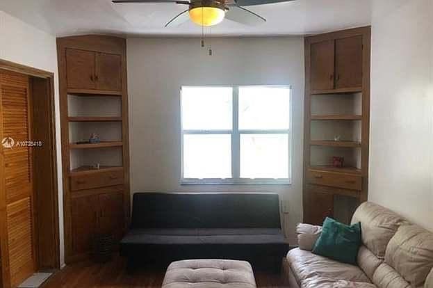 2nd image of 1555 Jefferson Ave APT 3