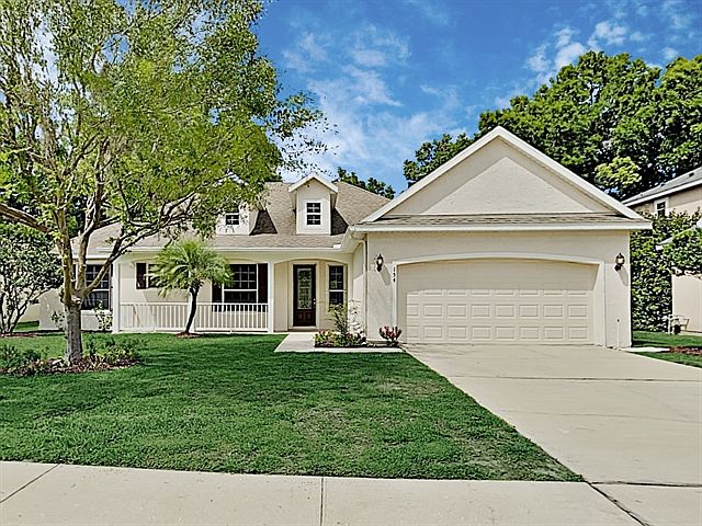 1st image of 154 Crystal Oak Dr