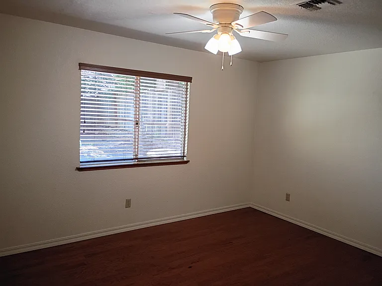 8071 Livorna Way — Photo 21