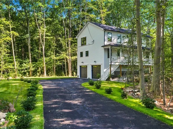 172 Pine Swamp Rd, Cumberland, RI 02864