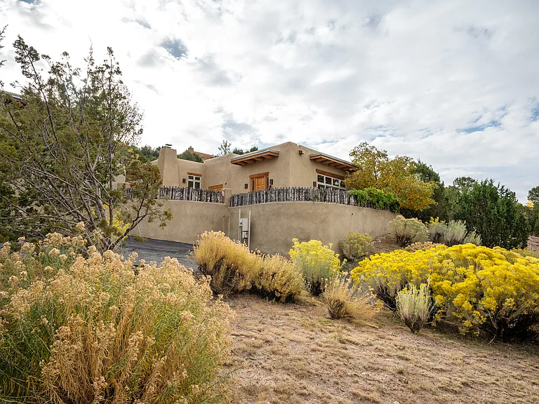4B Lodge Cir #4B — Photo 32