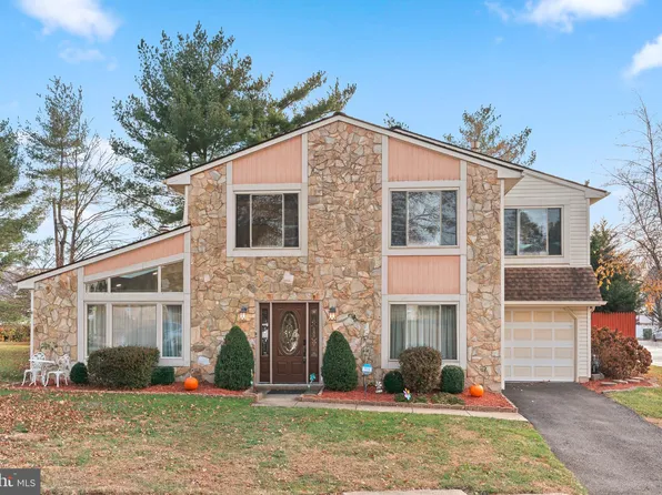 13354 Susan Ter, Philadelphia, PA 19116