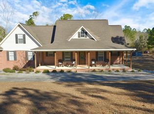 239 Trent Dr, Eastman, GA 31023