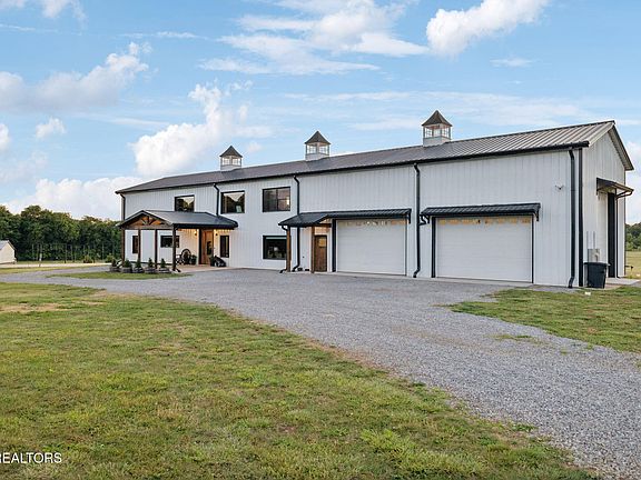 3rd image of 189 Michael Ln