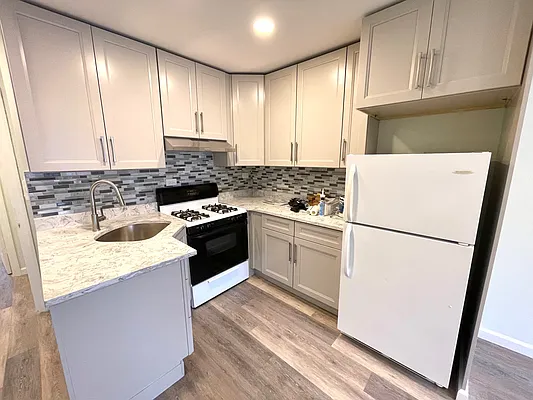 Rented by Voro, LLC | media 1