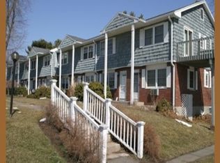 23 Riverside Dr APT A3, Clinton, CT 06413