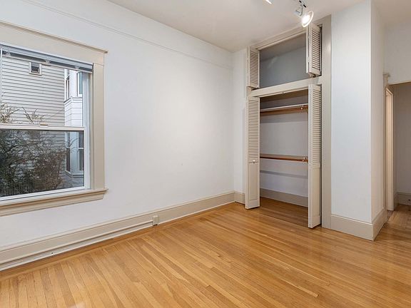 5th image of 2754 Pierce St #10