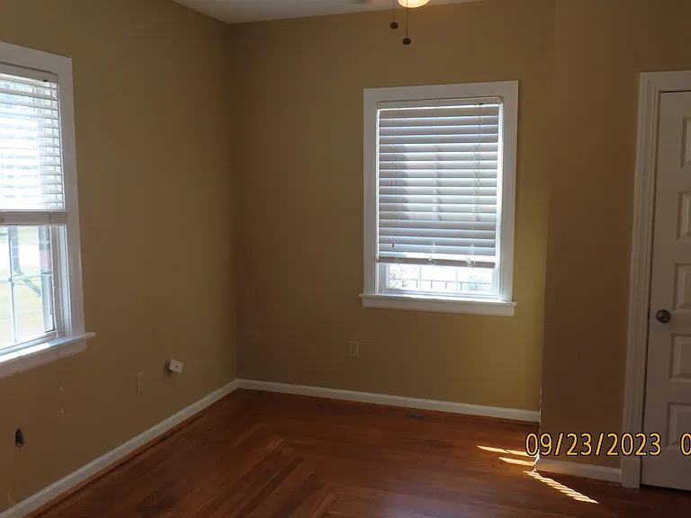 10501 Persimmon Grove Pike — Photo 4