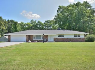 W222N8916 Elmwood Rd, Lisbon, WI 53089