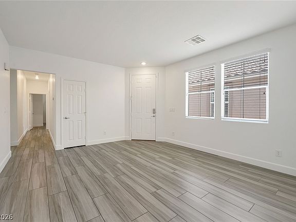 3rd image of 10953 Cherokee Landing St