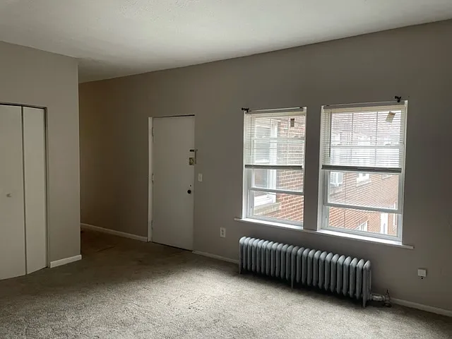 2 bed, 850 sqft, $950 — Photo 2