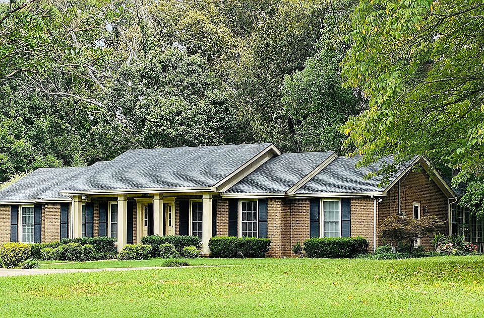 1st image of 2903 Winn Mor Dr