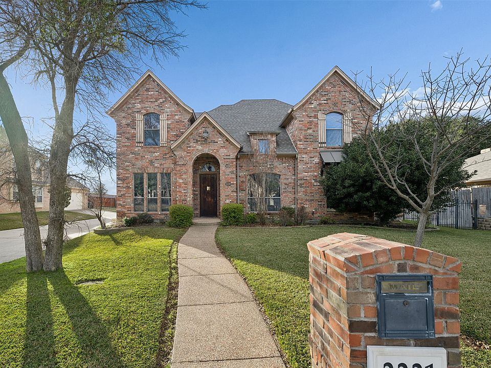 1st image of 2221 Farrington Ln