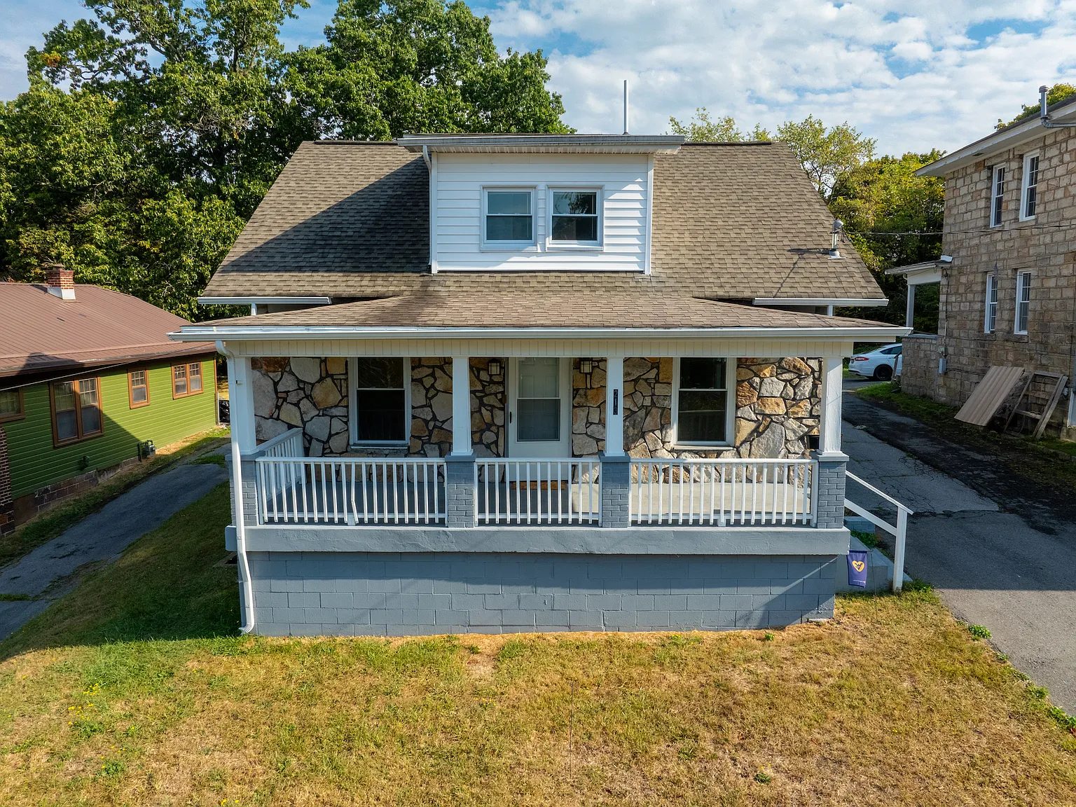 213 Crawford Street - 1 — Photo 1
