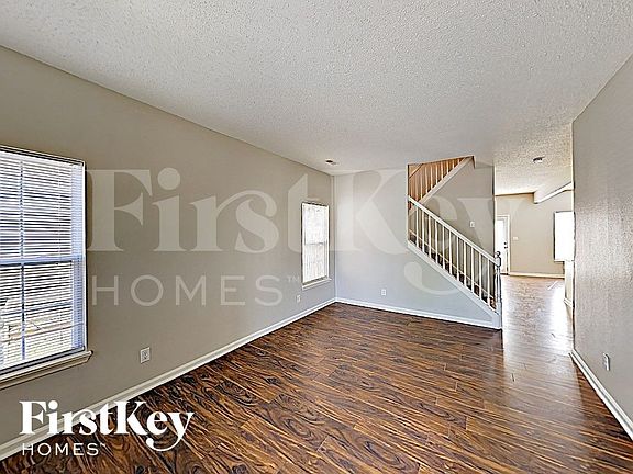 3rd image of 3917 Candle Berry Dr