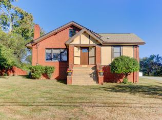 2213 Highland Dr, Knoxville, TN 37918