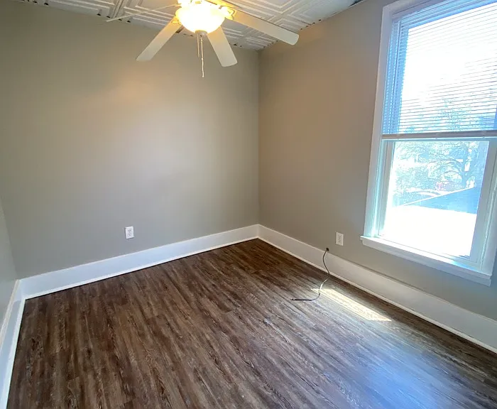 931 Franklin St #RIGHT — Photo 14