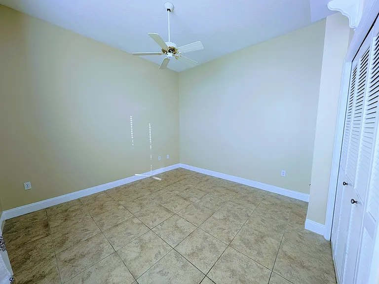 5667 Wellington Ct — Photo 15
