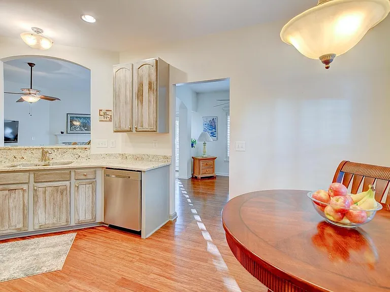 2105 Summerwood Dr — Photo 34