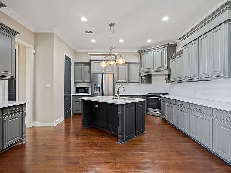 5807 Willow Breeze Dr — Photo 2