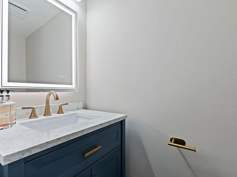 16 Portside Dr #16C — Photo 64