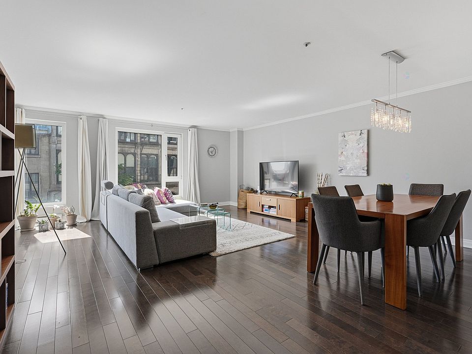 1st image of 329 Rue Notre Dame E #122