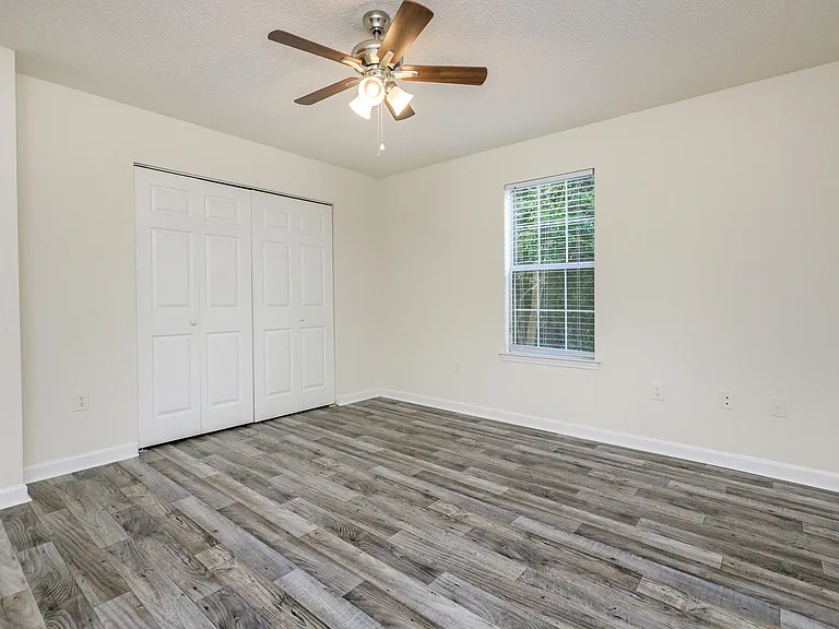 Baytree Condominiums — Photo 25