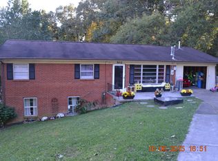 502 Crestwood Dr, Clinton, TN 37716