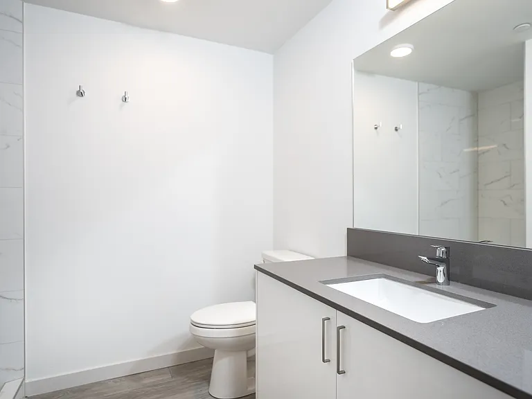 Studio Luxury Bathroom Studio Luxury Bathroom