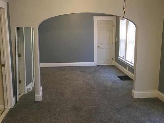 5th image of 641 Neland Ave SE