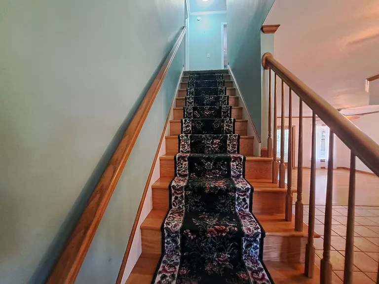 11 Roberts Rd — Photo 18