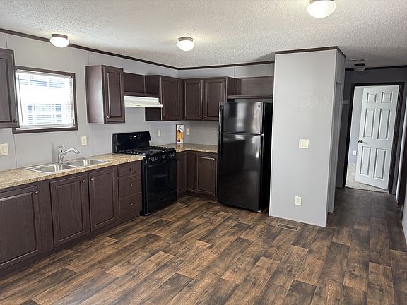 2nd image of 108 Cougar Dr