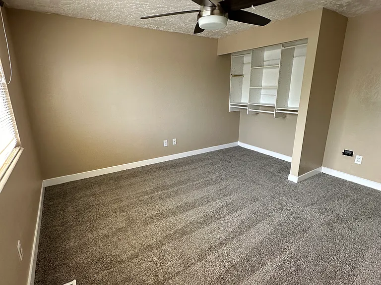 6622 S Georgia Dr — Photo 9