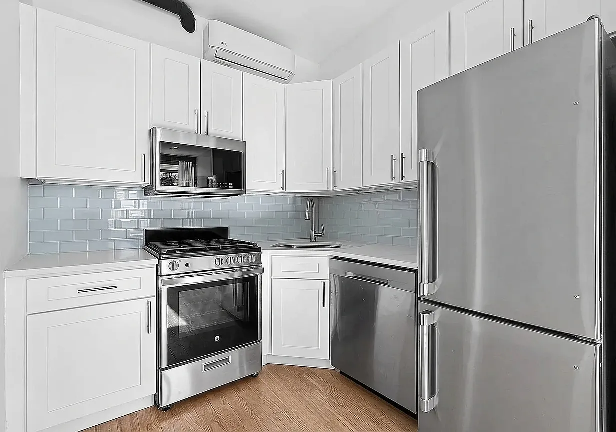 223 Chauncey Street — Photo 3