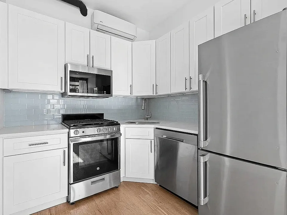 223 Chauncey St #1