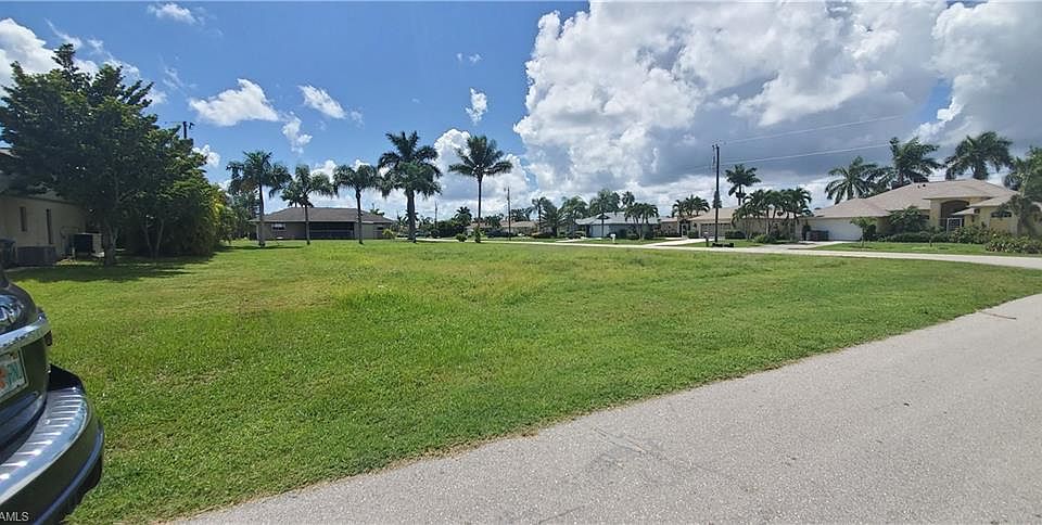 2nd image of 246 SW 45th Ter Lot 1