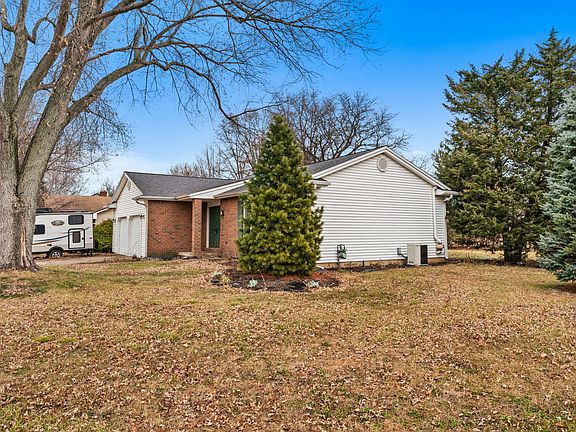 4th image of 3818 Joti Ave