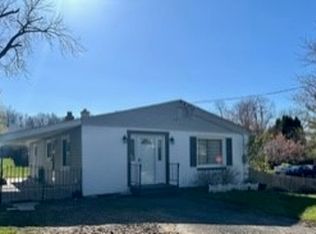 115 Fern Hollow Rd, Coraopolis, PA 15108